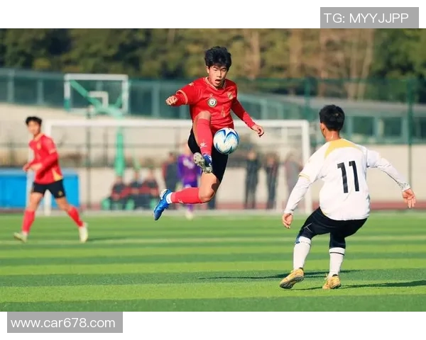 足球热潮点燃绿茵激情巨星携手共绘世界巅峰舞台